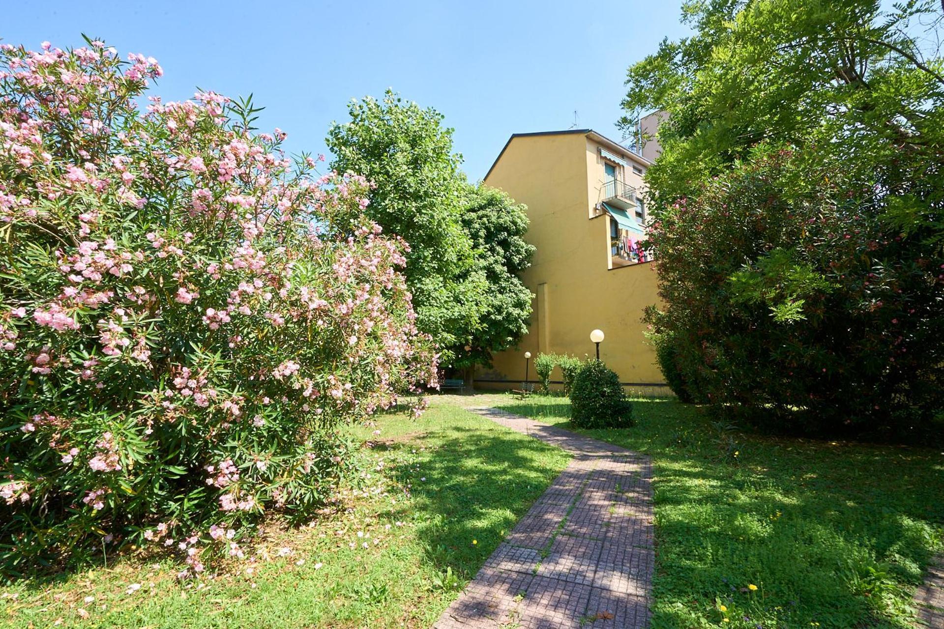 -Luminosa 5 Stars With Balcony- Wifi Netflix 15 Minutes From Duomo Διαμέρισμα Μιλάνο Εξωτερικό φωτογραφία